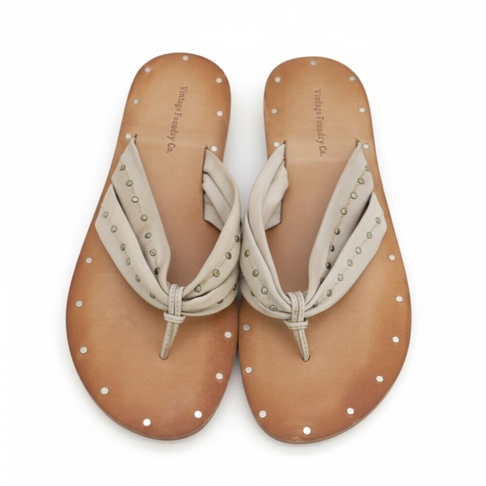Vintage Foundry Co Hera Thong Sandal Beige Leather Straps Studs Women's 9